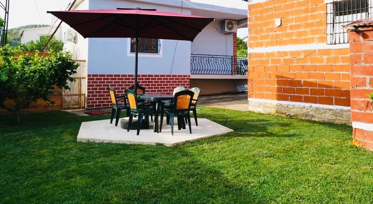 Vila Moreja Berat Villa