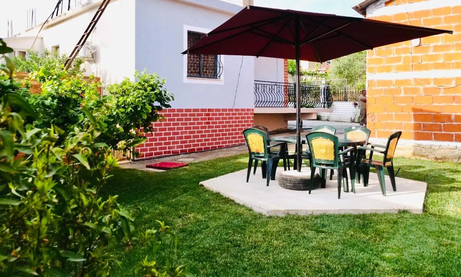 בראט Vila Moreja וילה